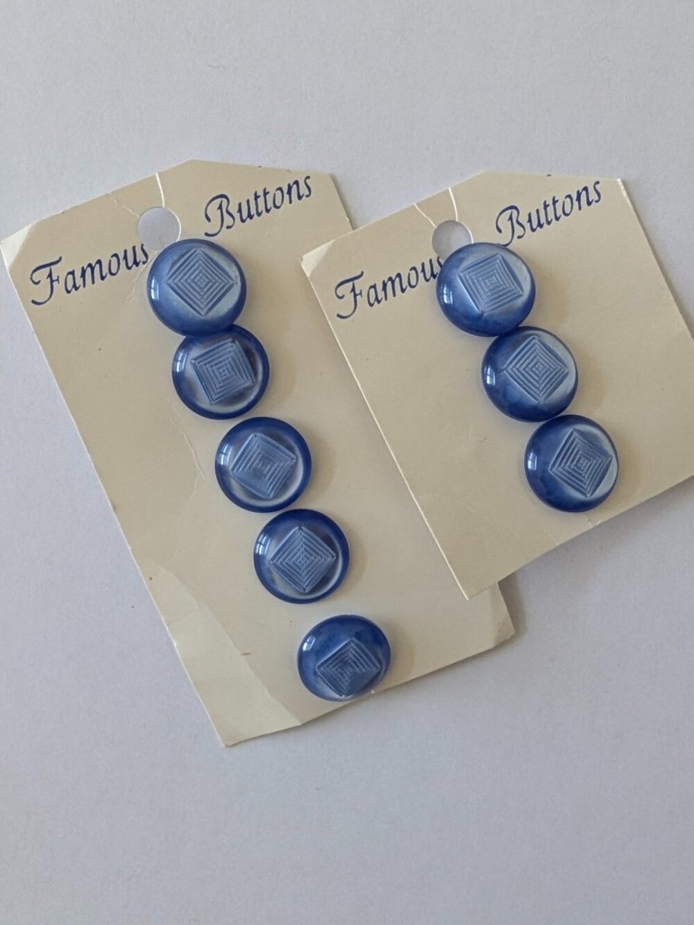 4/$20 Matching set of 8 lightweight blue buttons eight